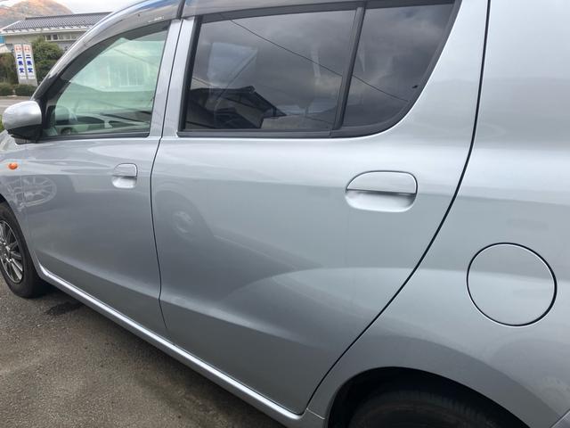 ミラ Xスペシャル ワンオーナー 4WD 5速マニュアル車 キーレスエントリー 寒冷地仕様 車検2年付き 保証付き1ヵ月1,000km CD(11枚目)