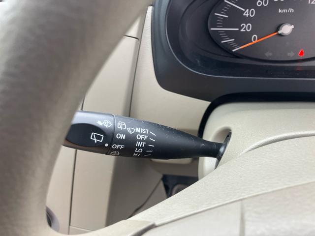 ミラ Xスペシャル ワンオーナー 4WD 5速マニュアル車 キーレスエントリー 寒冷地仕様 車検2年付き 保証付き1ヵ月1,000km CD(24枚目)