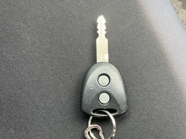 ミラ Xスペシャル ワンオーナー 4WD 5速マニュアル車 キーレスエントリー 寒冷地仕様 車検2年付き 保証付き1ヵ月1,000km CD(32枚目)