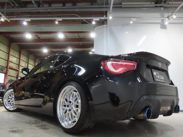 ８６ ＧＴ　ローダウン／ＴＥＩＮ車高調／社外１８ＡＷ／ロッソモデロマフラー／バックカメラ／ＥＴＣ（31枚目）
