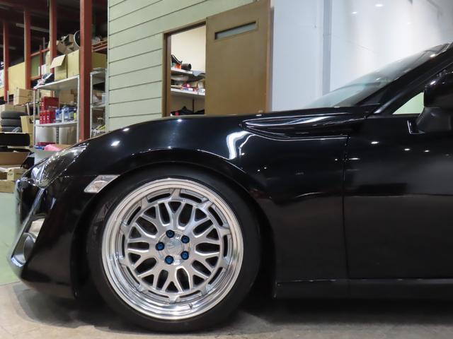 ８６ ＧＴ　ローダウン／ＴＥＩＮ車高調／社外１８ＡＷ／ロッソモデロマフラー／バックカメラ／ＥＴＣ（34枚目）