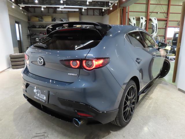 ＭＡＺＤＡ３ファストバック ＸＤプロアクティブ　ローダウン／ＴＥＩＮ車高調／レイズ１８ＡＷ／ｏｄｕｌａ製マフラー／ＡｕｔｏＥｘｅ製リアスポ／ＥＴＣ／バックカメラ／前後ドラレコ／クルコン（10枚目）