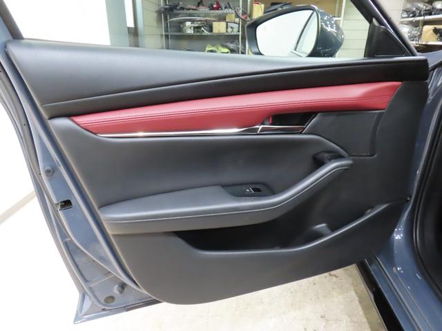 ＭＡＺＤＡ３ファストバック ＸＤプロアクティブ　ローダウン／ＴＥＩＮ車高調／レイズ１８ＡＷ／ｏｄｕｌａ製マフラー／ＡｕｔｏＥｘｅ製リアスポ／ＥＴＣ／バックカメラ／前後ドラレコ／クルコン（27枚目）