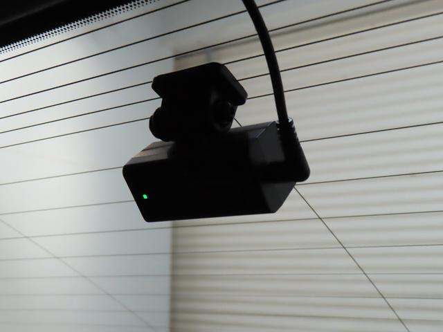 ＭＡＺＤＡ３ファストバック ＸＤプロアクティブ　ローダウン／ＴＥＩＮ車高調／レイズ１８ＡＷ／ｏｄｕｌａ製マフラー／ＡｕｔｏＥｘｅ製リアスポ／ＥＴＣ／バックカメラ／前後ドラレコ／クルコン（61枚目）