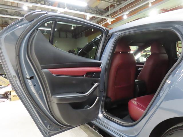 ＭＡＺＤＡ３ファストバック ＸＤプロアクティブ　ローダウン／ＴＥＩＮ車高調／レイズ１８ＡＷ／ｏｄｕｌａ製マフラー／ＡｕｔｏＥｘｅ製リアスポ／ＥＴＣ／バックカメラ／前後ドラレコ／クルコン（74枚目）