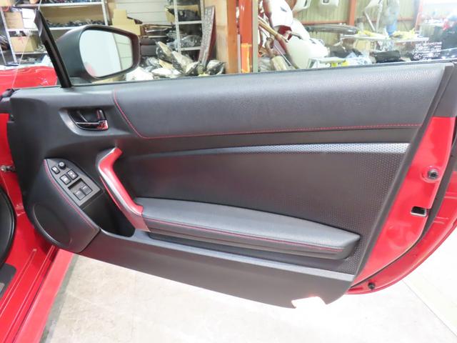 ８６ ＧＴ　ローダウン／新品ＴＥＩＮ車高調／新品レオンハルト１８ＡＷ／モデリスタエアロ／トランクスポイラー／レーダー探知機／ドラレコ／バックカメラ／ＡＴ車／オートマ／Ｂｌｕｅｔｏｏｔｈ再生可／パドルシフト（45枚目）