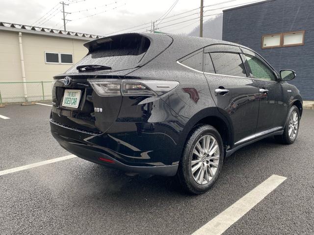 ハリアーハイブリッド プレミアム　ハイブリッド　４ＷＤ　ナビ　フルセグＴＶ　Ｂｌｕｅｔｏｏｔｈ接続　バックカメラ　ＥＴＣ　キーフリー　電動シート　サンルーフ　ハーフレザーシート　レーダークルーズコントロール　１８インチアルミ（8枚目）