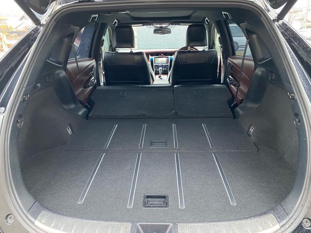 ハリアーハイブリッド プレミアム　ハイブリッド　４ＷＤ　ナビ　フルセグＴＶ　Ｂｌｕｅｔｏｏｔｈ接続　バックカメラ　ＥＴＣ　キーフリー　電動シート　サンルーフ　ハーフレザーシート　レーダークルーズコントロール　１８インチアルミ（12枚目）