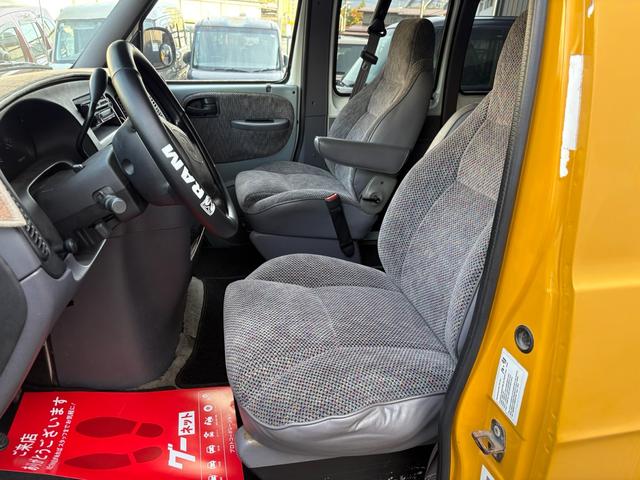 ダッジ・バン ベースグレード　ラムバン　ショーティ　ローダウン　１ナンバー（11枚目）