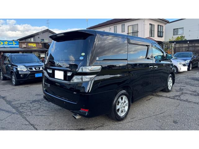 ヴェルファイア ２．４Ｘ　４ＷＤ　ナビ　ＴＶ　バックカメラ　フロントカメラ　ＥＴＣ　フリップダウンモニター　ドライブレコーダー　ワンオーナー　車検２年間（5枚目）