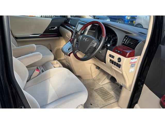 ヴェルファイア ２．４Ｘ　４ＷＤ　ナビ　ＴＶ　バックカメラ　フロントカメラ　ＥＴＣ　フリップダウンモニター　ドライブレコーダー　ワンオーナー　車検２年間（14枚目）