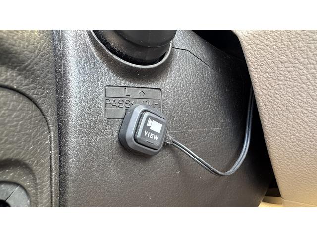 ヴェルファイア ２．４Ｘ　４ＷＤ　ナビ　ＴＶ　バックカメラ　フロントカメラ　ＥＴＣ　フリップダウンモニター　ドライブレコーダー　ワンオーナー　車検２年間（29枚目）