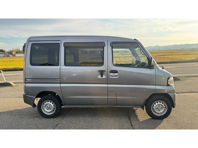 ミニキャブバン CD ハイルーフ 4WD AT ETC キーレスキー 両側スライドドア 車検2年間(4枚目)