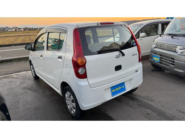 ミラ Xスペシャル 4WD 5速マニュアル 5.3万km キーレスキー 寒冷地仕様 車検2年間(7枚目)