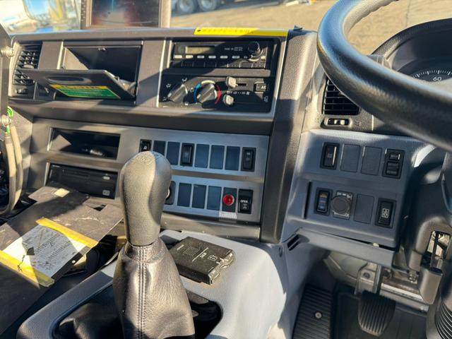 プロフィア 散水車 10000KG積載量(15枚目)