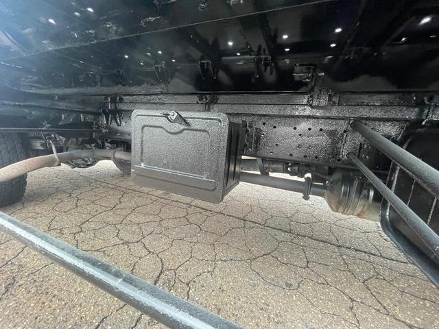 デュトロ UNIC リモコン付きセルフローダー 3.7t積載量(2枚目)