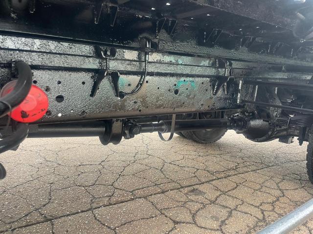 デュトロ UNIC リモコン付きセルフローダー 3.7t積載量(9枚目)