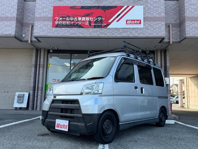サンバーバン トランスポーター　４ＷＤ　ハイルーフ　キーレス　ルーフラック　ＴＥＩＮ車高調　オーバヘッドシェルフ　社外ナビ　Ｂカメラ　ＣＤ／ＤＶＤ再生　地デジ　ミュージックサーバー　ドラレコ（7枚目）