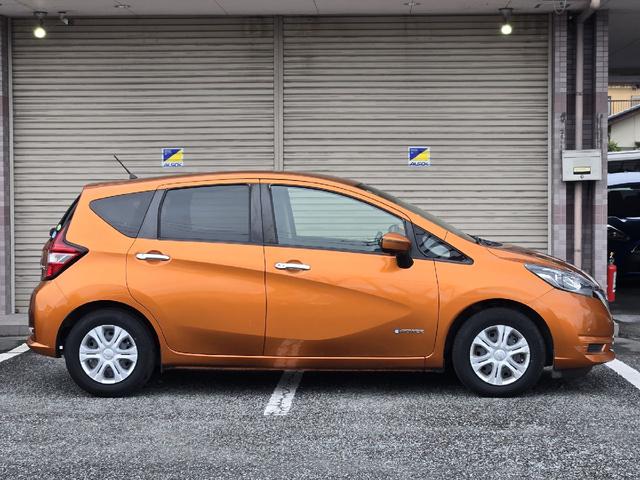 ノート e-パワー X 純正ナビ フルセグ アラウンドビューモニター 衝突軽減システム スマートルームミラー クリアランスソナー Bluetooth CD/DVD LED ドライブレコーダー オートライト オートエアコン(5枚目)