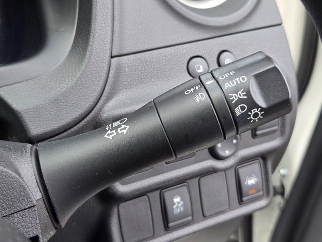 ノート ｅ－パワー　Ｘ　シーギア　社外ナビ　全周囲カメラ　デジタルインナーミラー　衝突軽減装置　ＥＴＣ　ＬＥＤヘッド　車線逸脱警報　クリアランスソナー　オートライト　スマートキー　Ｂｌｕｅｔｏｏｔｈ　純正１５インチアルミ（22枚目）