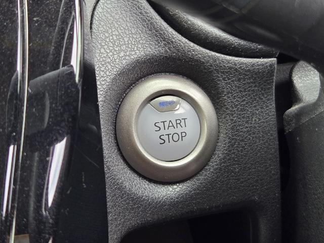 ノート ｅ－パワー　Ｘ　シーギア　社外ナビ　全周囲カメラ　デジタルインナーミラー　衝突軽減装置　ＥＴＣ　ＬＥＤヘッド　車線逸脱警報　クリアランスソナー　オートライト　スマートキー　Ｂｌｕｅｔｏｏｔｈ　純正１５インチアルミ（24枚目）