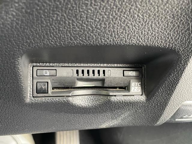 プリウス Sセーフティプラス ワンオーナー アルパインナビ 地デジ バックカメラ BluetoothAudio CD/DVD再生 HDMI HUD ステアリングヒーター LEDヘッドライト(33枚目)