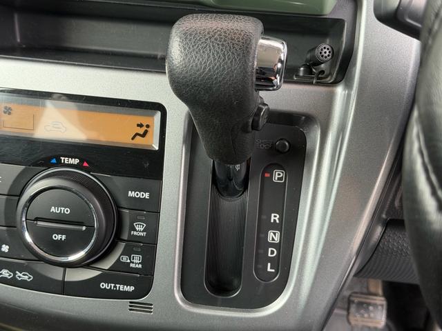 ハスラー Jスタイル ホワイトルーフ レーダーブレーキサポート 社外ナビ Bカメラ 地デジ BluetoothAudio CD/DVD再生 スマートキー プッシュスタート アイドリングストップ シートヒーター(25枚目)