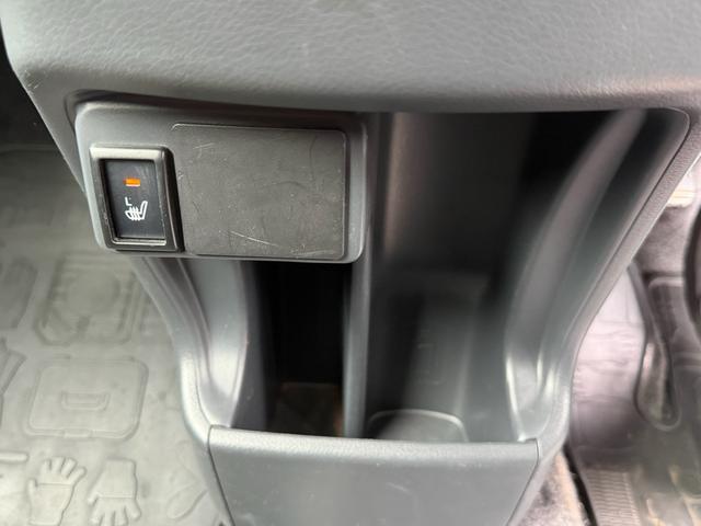 ハスラー Jスタイル ホワイトルーフ レーダーブレーキサポート 社外ナビ Bカメラ 地デジ BluetoothAudio CD/DVD再生 スマートキー プッシュスタート アイドリングストップ シートヒーター(28枚目)