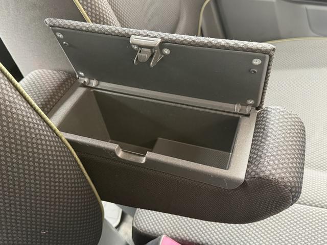 ハスラー Jスタイル ホワイトルーフ レーダーブレーキサポート 社外ナビ Bカメラ 地デジ BluetoothAudio CD/DVD再生 スマートキー プッシュスタート アイドリングストップ シートヒーター(40枚目)