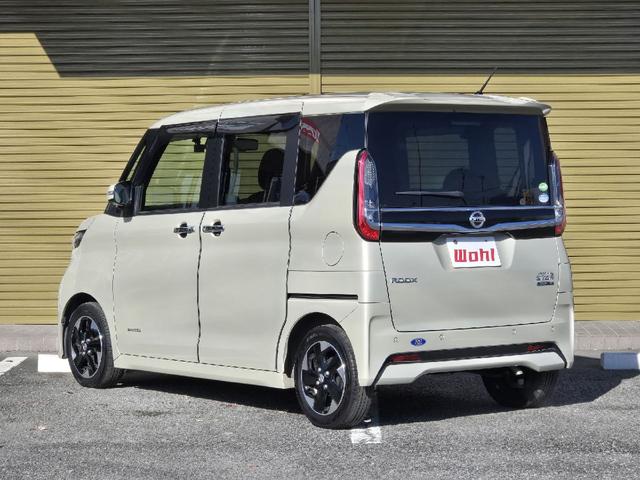 ルークス ハイウェイスター X アイドリングストップ LEDヘッドライト オートライト スマートキー&プッシュスタート 社外ナビ フルセグ CD/DVD Bluetooth 全周囲カメラ ETC ドラレコ 片側電動スライドドア(8枚目)