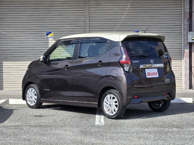 デイズ ハイウェイスター　Ｘ　ワンオーナー　純正ディスプレイオーディオ　全周囲カメラ　オートエアコン　スマートキー　プッシュスタート　オートライト　ＬＥＤヘッド　アイドリングストップ　電動格納ミラー　純正１４インチアルミホイール（8枚目）