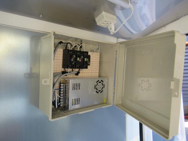 クイックデリバリー 　Ｎｏｘ対応　移動販売車　２槽シンク　冷凍冷蔵庫　Ｂカメラ（28枚目）