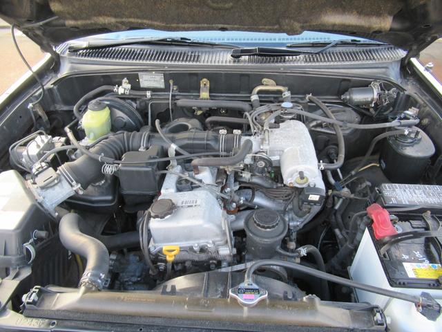 ハイラックスサーフ SSR-V ブラックナビゲーター 特別仕様車 ナロー仕様 NARDIウッドハンドル TOYOTAグリル 社外17インチAW ホワイトレター ETC キーレス(36枚目)