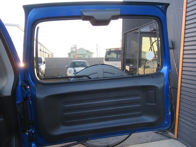 ジムニー クロスアドベンチャーXC 特別仕様車 4WD ターボ 純正16インチAW シートヒーター SDナビ バニティミラー レベライザー(12枚目)