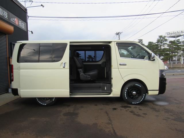 ハイエースバン ロングDX 4WD ディーゼルターボ NOx・PM法適合車 寒冷地仕様 3/6人乗 ベンチシート 社外15インチAW ホワイトレター 後席モニター バックカメラ ETC レベライザー(6枚目)