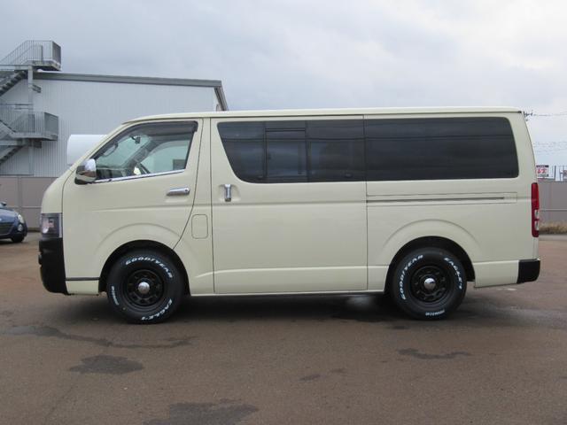 ハイエースバン ロングDX 4WD ディーゼルターボ NOx・PM法適合車 寒冷地仕様 3/6人乗 ベンチシート 社外15インチAW ホワイトレター 後席モニター バックカメラ ETC レベライザー(7枚目)