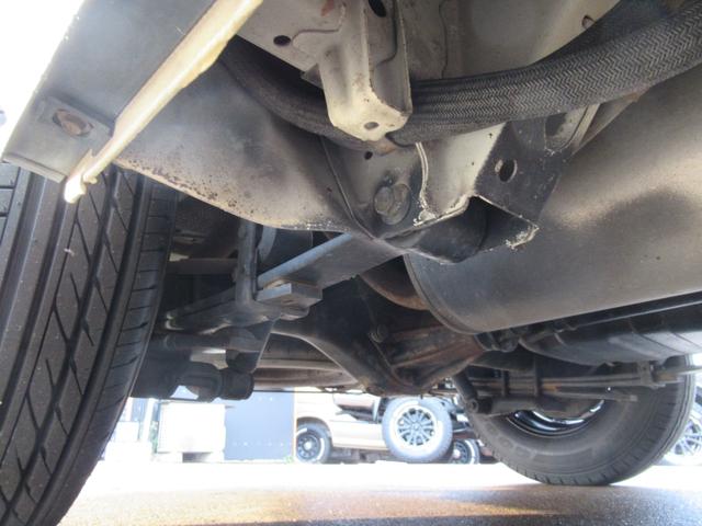 ハイエースバン ロングDX 4WD ディーゼルターボ NOx・PM法適合車 寒冷地仕様 3/6人乗 ベンチシート 社外15インチAW ホワイトレター 後席モニター バックカメラ ETC レベライザー(14枚目)