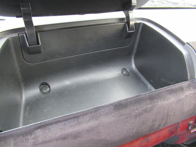 ハイエースバン ロングDX 4WD ディーゼルターボ NOx・PM法適合車 寒冷地仕様 3/6人乗 ベンチシート 社外15インチAW ホワイトレター 後席モニター バックカメラ ETC レベライザー(21枚目)