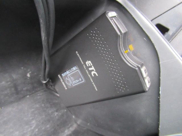 ハイエースバン ロングDX 4WD ディーゼルターボ NOx・PM法適合車 寒冷地仕様 3/6人乗 ベンチシート 社外15インチAW ホワイトレター 後席モニター バックカメラ ETC レベライザー(24枚目)