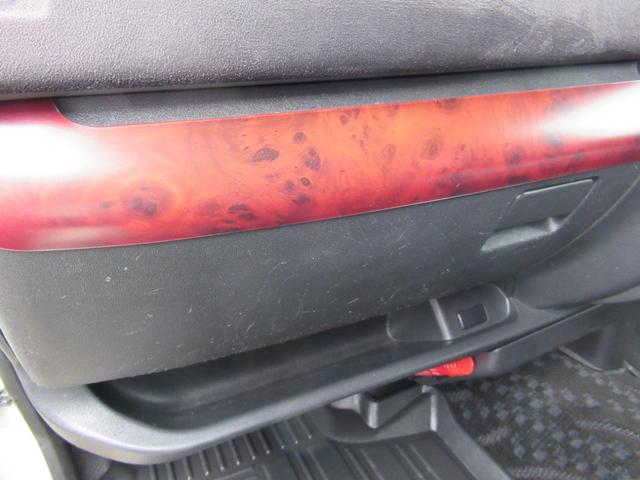 ハイエースバン ロングDX 4WD ディーゼルターボ NOx・PM法適合車 寒冷地仕様 3/6人乗 ベンチシート 社外15インチAW ホワイトレター 後席モニター バックカメラ ETC レベライザー(25枚目)