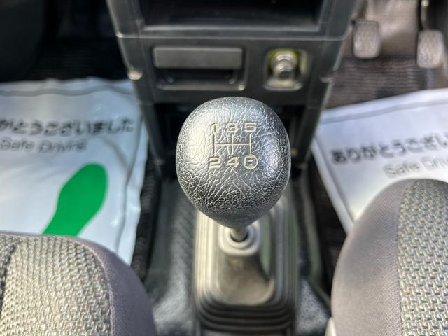 ターボG チッピングツートン仕様 5速マニュアル ターボ 4WD キーレスキー(22枚目)