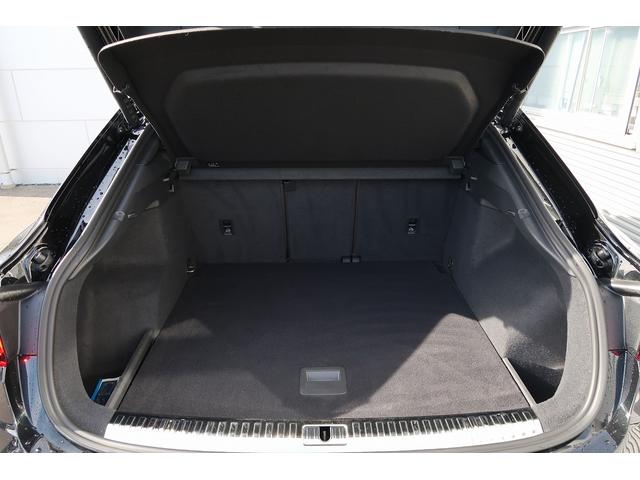 Q3スポーツバック 35TDIクワトロ Sライン アシスタンスパッケージ スマートフォンインターフェース ベーシックパッケージ ワイヤレスチャージング(8枚目)