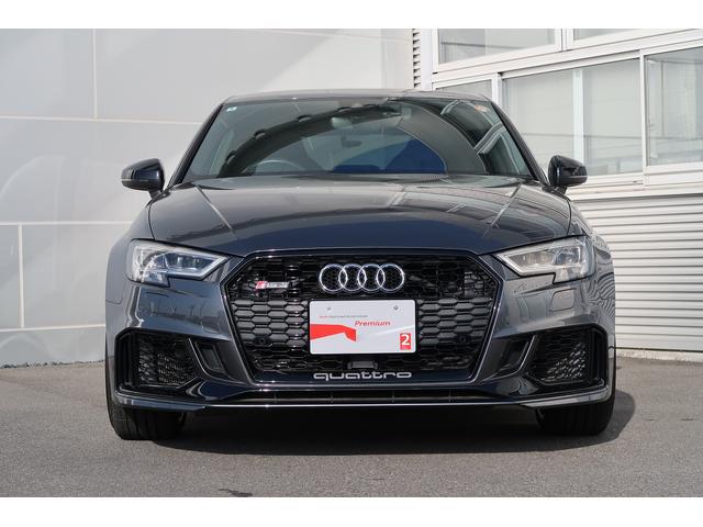 ＲＳ３スポーツバック ベースグレード　ＲＳデザインパッケージ　ＲＳスポーツシート　アウディマグネティックライド　レッドキャリパー　　ファインナッパレザー　　ブラックスタイリングパッケージ　マトリクスＬＥＤ（2枚目）