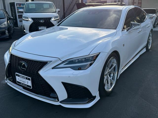 ＬＳ ＬＳ５００　Ｆスポーツ　ダイナミクスパッケージ　マークレビンソン　後期仕様純正パーツ使用　ＴＲＤフルエアロ　ハイパーフォージド２１インチ　ローダウン　ヘッドアップディスプレイ　サンルーフ　デジタルインナーミラー　４ＷＤ（2枚目）
