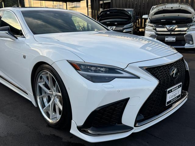 ＬＳ ＬＳ５００　Ｆスポーツ　ダイナミクスパッケージ　マークレビンソン　後期仕様純正パーツ使用　ＴＲＤフルエアロ　ハイパーフォージド２１インチ　ローダウン　ヘッドアップディスプレイ　サンルーフ　デジタルインナーミラー　４ＷＤ（3枚目）