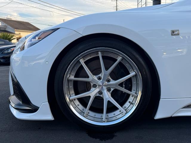 ＬＳ ＬＳ５００　Ｆスポーツ　ダイナミクスパッケージ　マークレビンソン　後期仕様純正パーツ使用　ＴＲＤフルエアロ　ハイパーフォージド２１インチ　ローダウン　ヘッドアップディスプレイ　サンルーフ　デジタルインナーミラー　４ＷＤ（7枚目）