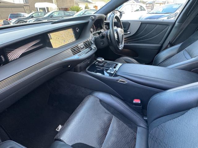 ＬＳ ＬＳ５００　Ｆスポーツ　ダイナミクスパッケージ　マークレビンソン　後期仕様純正パーツ使用　ＴＲＤフルエアロ　ハイパーフォージド２１インチ　ローダウン　ヘッドアップディスプレイ　サンルーフ　デジタルインナーミラー　４ＷＤ（24枚目）