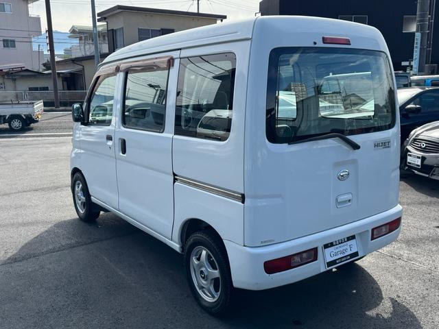 ハイゼットカーゴ 　ＭＴ　４ＷＤ　オーディオ　スタッドレス（7枚目）