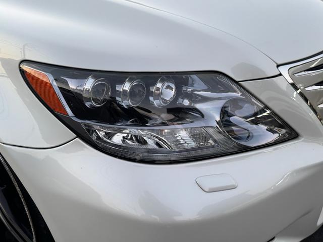 ＬＳ ＬＳ６００ｈ　バージョンＳ　Ｉパッケージ　純正マルチ　サンルーフ　クルーズコントロール　マークレビンソン　レザーシート　２１インチホイール　エアサスコントローラー　シートヒーター　ステアリングヒーター（4枚目）