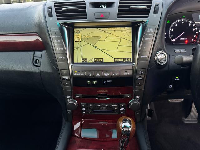 ＬＳ ＬＳ６００ｈ　バージョンＳ　Ｉパッケージ　純正マルチ　サンルーフ　クルーズコントロール　マークレビンソン　レザーシート　２１インチホイール　エアサスコントローラー　シートヒーター　ステアリングヒーター（18枚目）